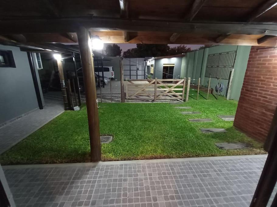 Escala Ezeiza Loft Con Desayuno Apartamento Luis Guillon Exterior foto